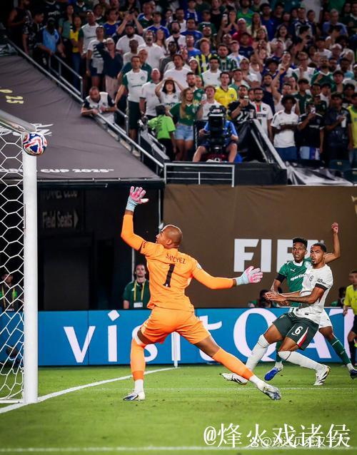 福法纳:帕尔默只要上场就是队内最佳;古斯托每天都刻苦训练 福法纳:帕尔默只要上场就是队内最佳;古斯托每天都刻苦训练