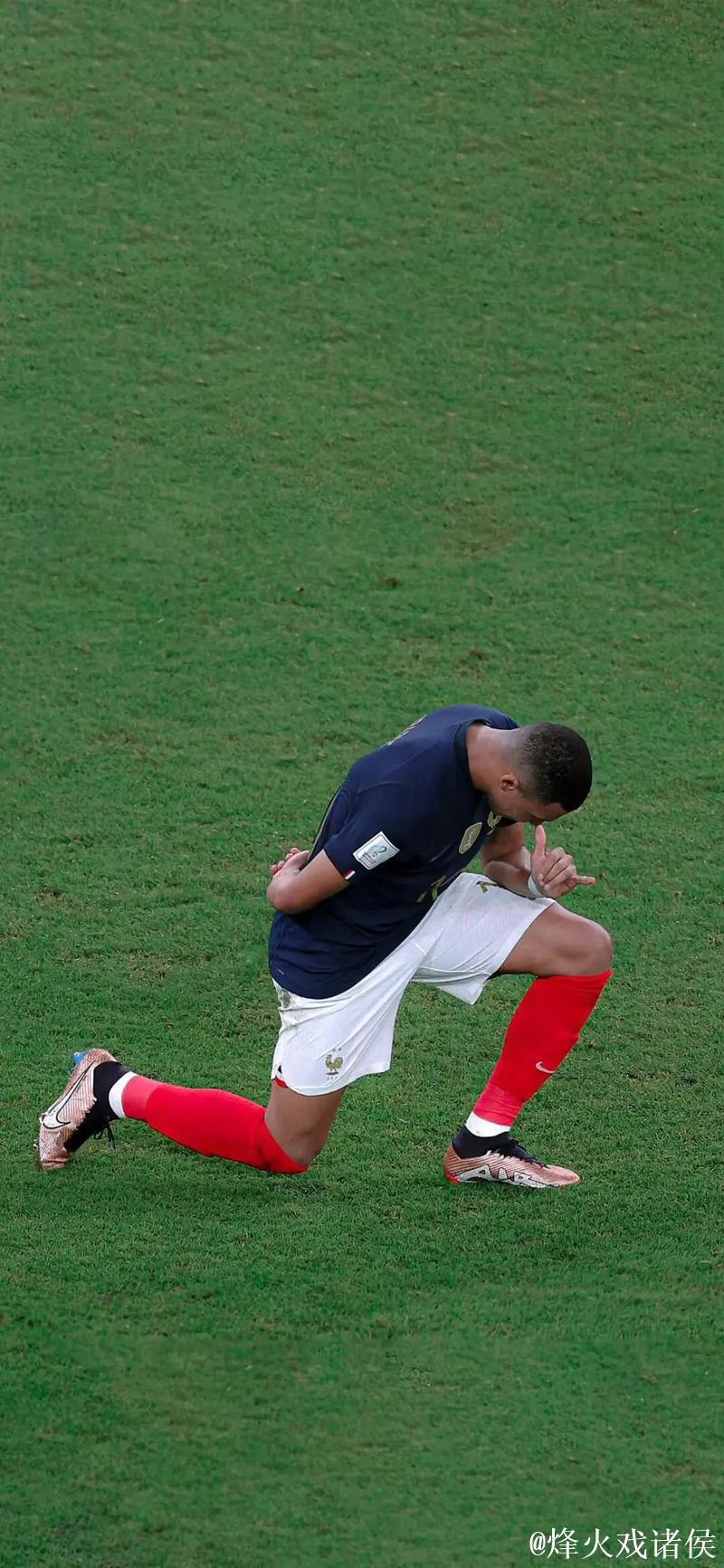 6分42秒，姆巴佩完成欧冠历史第二快帽子戏法