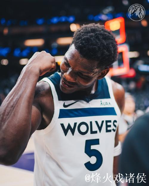 爱德华兹35分三分球创纪录 森林狼客场轻取奇才 爱德华兹35分三分球创纪录 森林狼客场轻取奇才