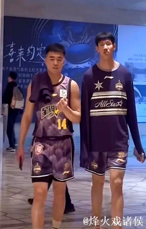 俱乐部杯-黄明依17分广东负江苏 四川胜吉林